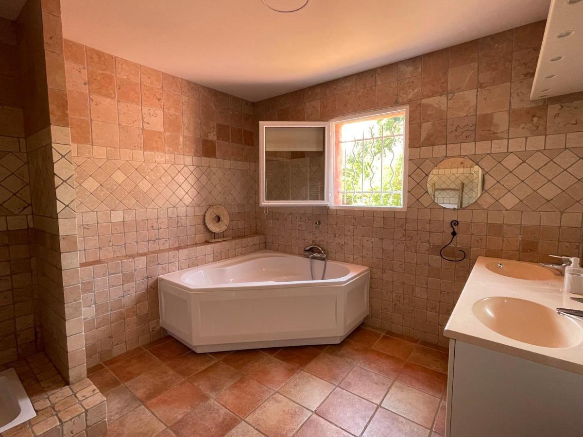 Fantastic Pool Villa 900M To The Beach; With Extravagant Big Garden Sainte-Maxime Dış mekan fotoğraf
